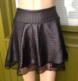 /album/falda-de-cintura-con-detalle-de-encaje/a11209535-432317500226923-1181739231325726239-n-jpg1/